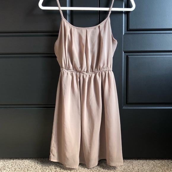 Forever 21 Dresses & Skirts - Tan Dress